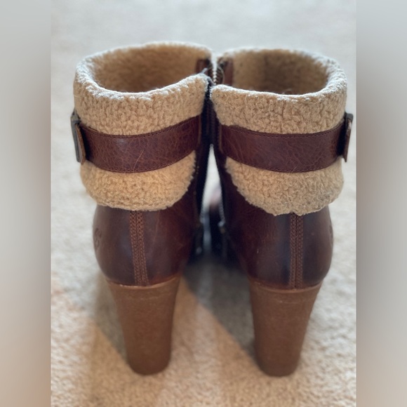 Timberland Boots - Size 8 - Picture 3 of 3